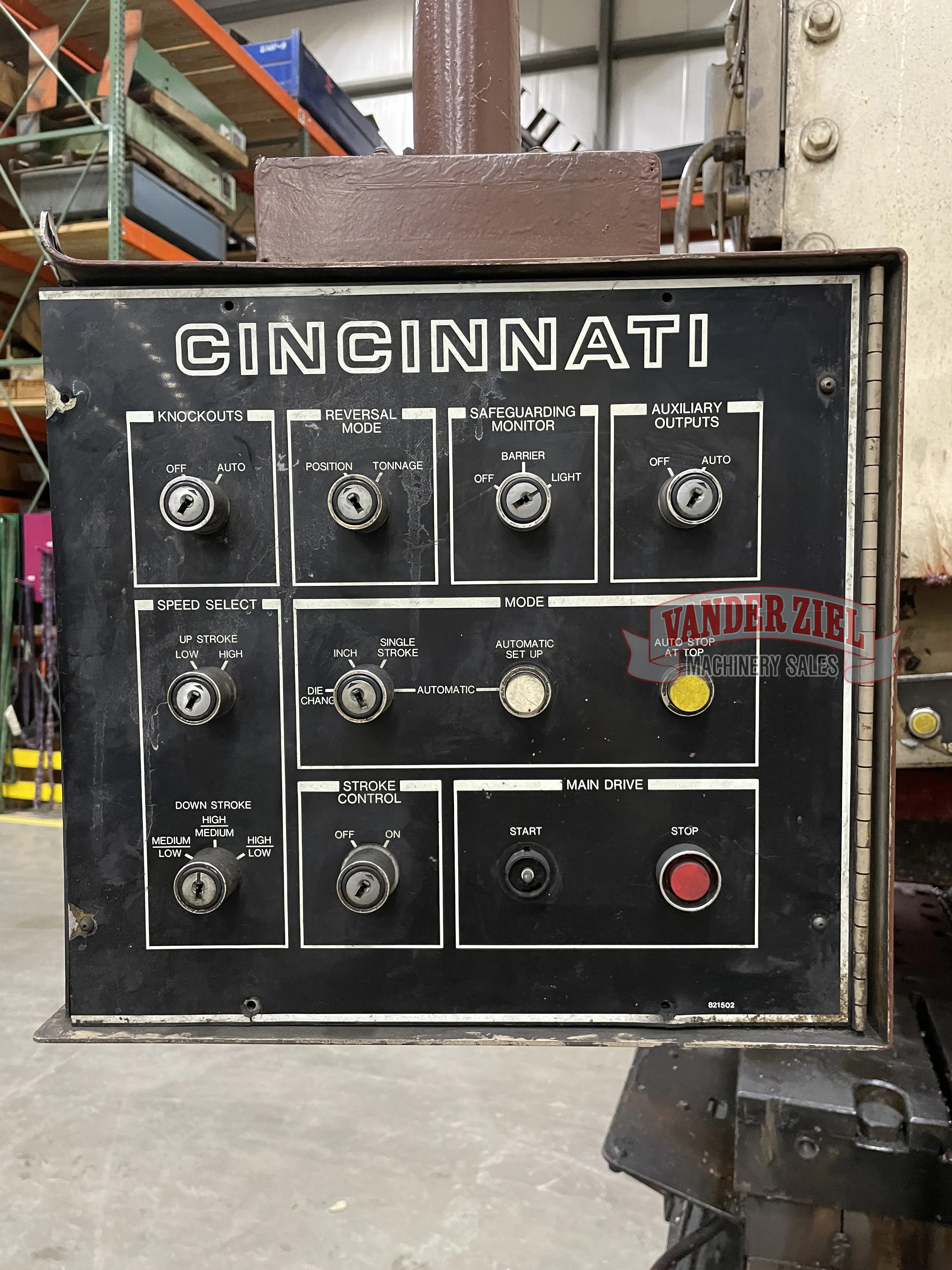 175 Ton, Cincinnati #175-OBS, hydraulic punch press, 10" stroke, 50" x30" bed, #15815 - Image 9