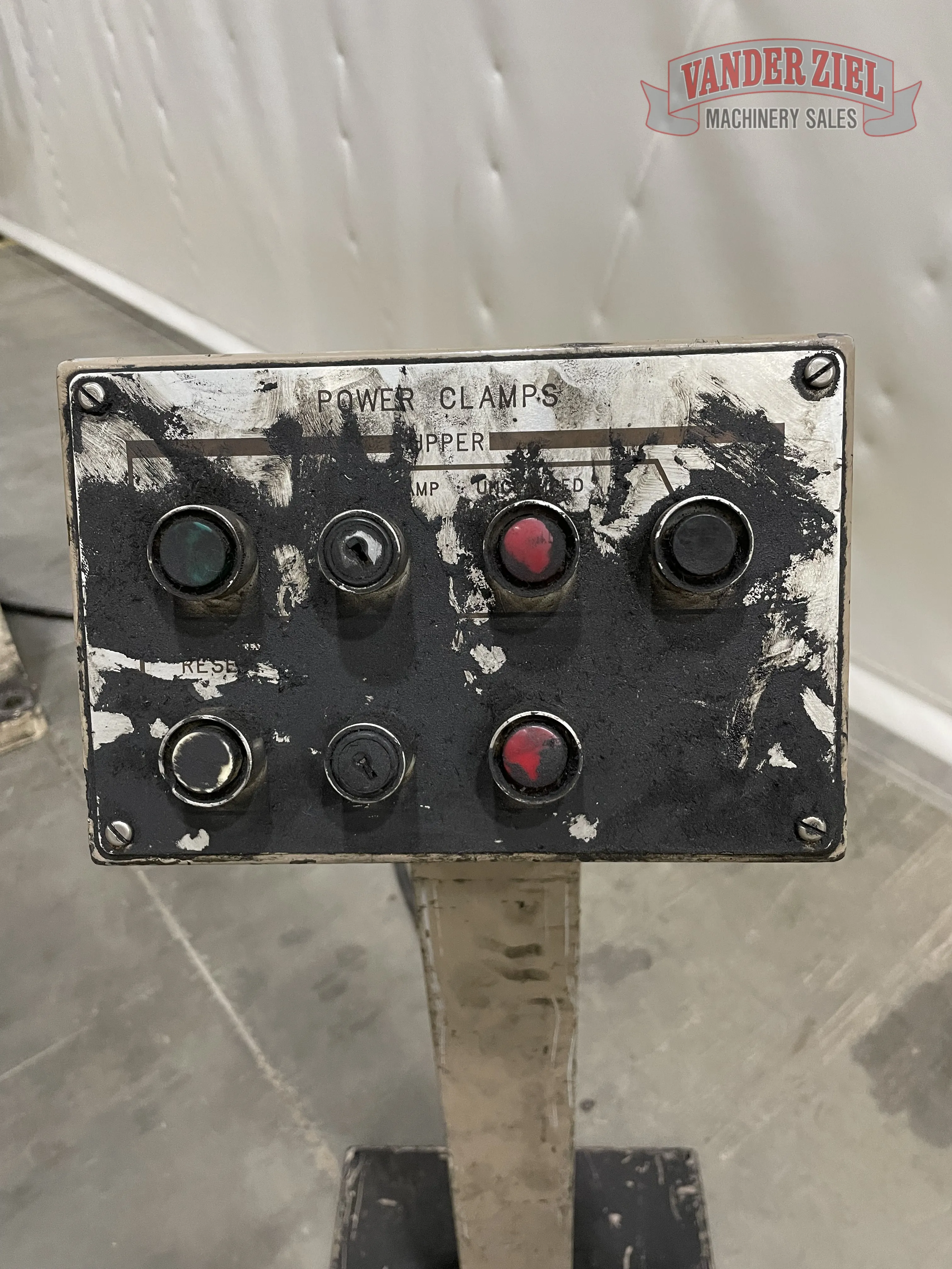175 Ton, Cincinnati #175-OBS, hydraulic punch press, 10" stroke, 50" x30" bed, #15815 - Image 10