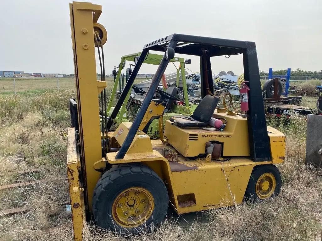 8000 lb. Caterpillar #V80C, forklift truck, 146" reach, 24" load center, 2-stage mast, S/N 315832 - Image 2