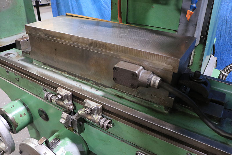 6" x 18" Brown & Sharpe #618-Valuemaster, hand feed surface grinder, electromagnetic chuck, Acu-Rite - Image 4