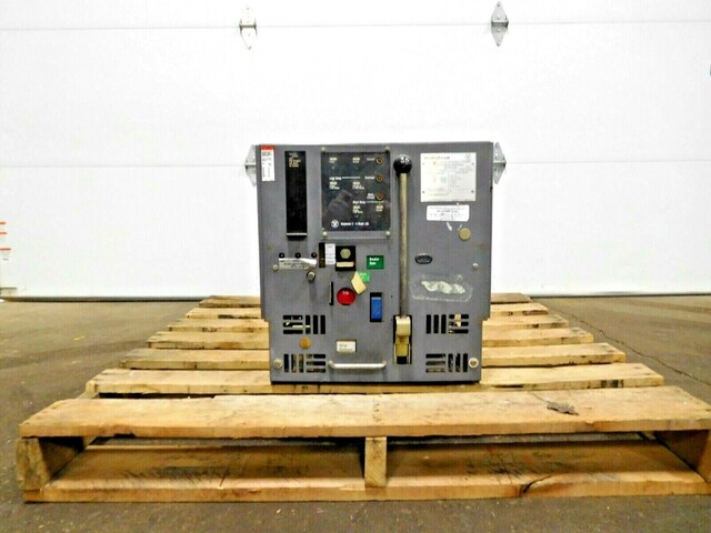 800 Amps, Westinghouse, DSL-206, circuit breaker, 60 Hz, 2-3 poles, 600 max volt - Image 1
