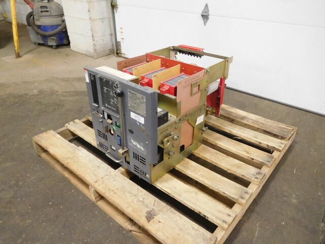 800 Amps, Westinghouse, DSL-206, circuit breaker, 60 Hz, 2-3 poles, 600 max volt - Image 3