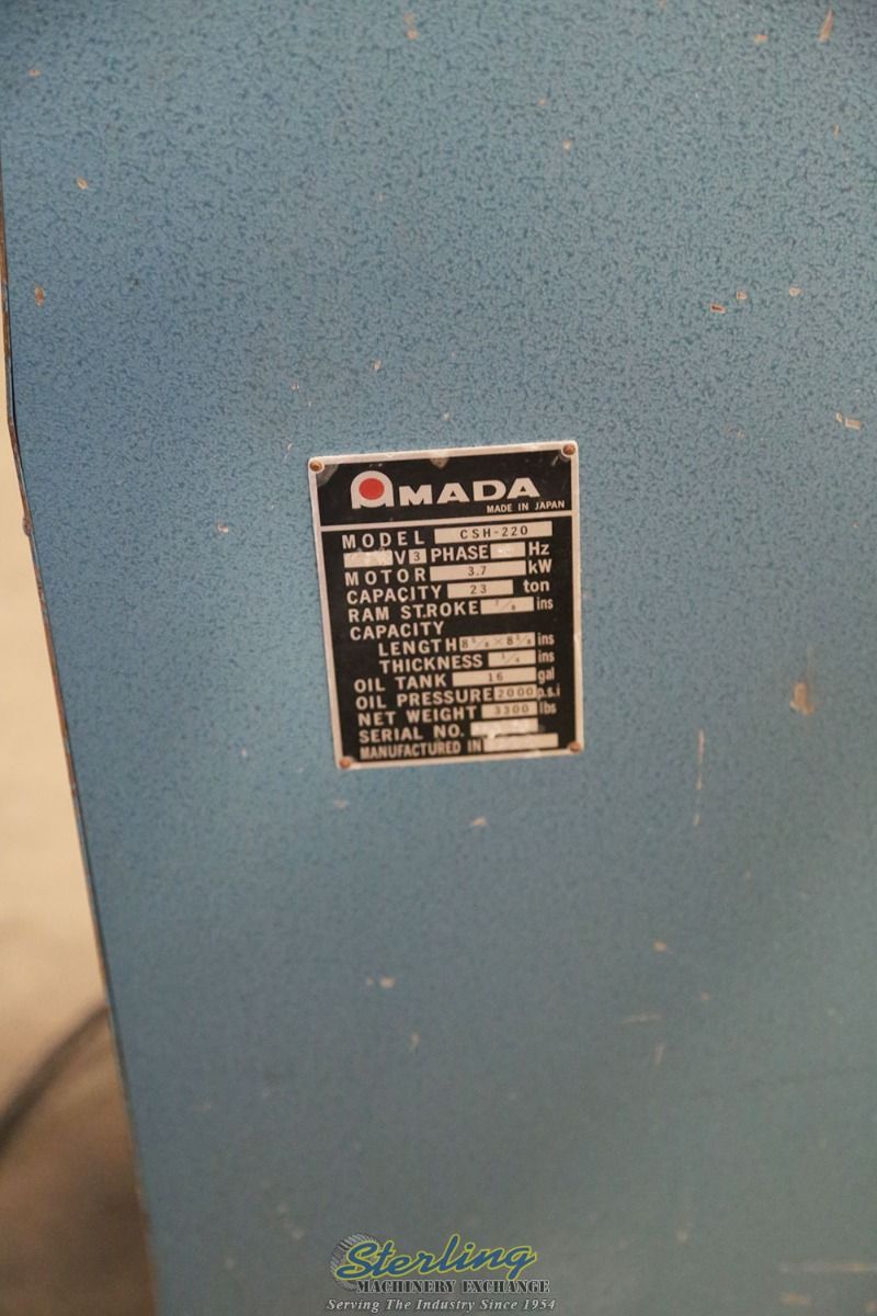 1/4" x 8" x 8" Amada #CSH-220, hyd. notcher, 40 SPM, 20 ton, electric foot pedal, one shot lube, work guides - Image 2