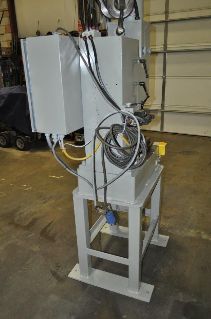 VSI #TM-23, riveter,.06"-.062" dia. capacity,.15" open height, AB PanelView 300,1 HP, #14158J - Image 2