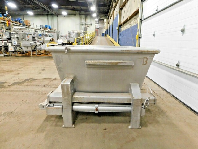 Stainless Hopper w/Pneumatic Slide Out Bottom Gate - Image 5