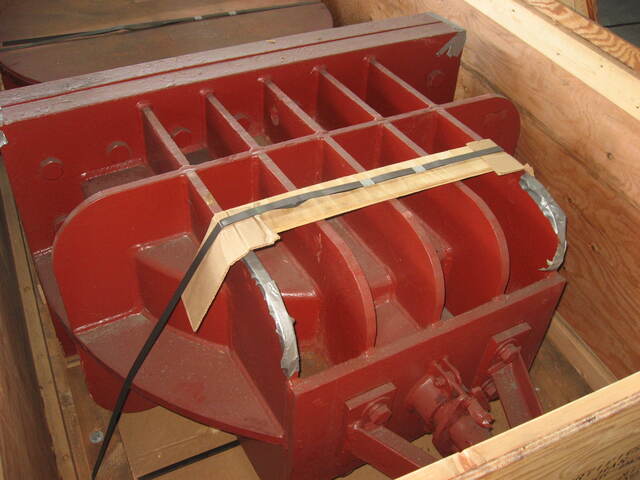 36" Gate valve, knife valve, 125 lb. max working pressure - Image 1