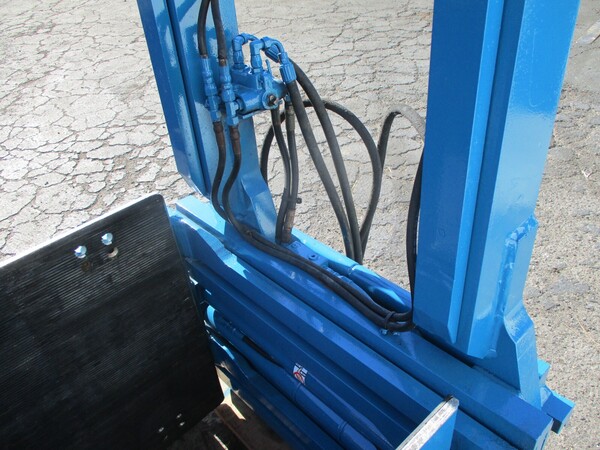 Rightline #LCVM003, forklift carton clamp attachment, 2500 lb - Image 6