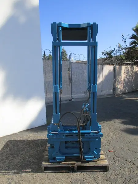Rightline #LCVM003, forklift carton clamp attachment, 2500 lb - Image 8