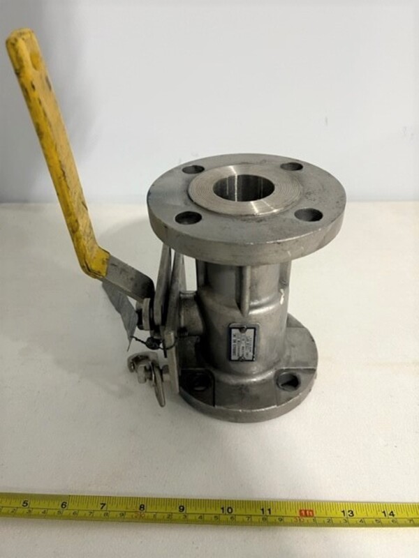 1-1/2" Conbraco Ind. #CFM8-RTFE, Stainless Steel Stainless Steel Ball Valve, 275 psi, (3) Apollo Conbraco - Image 1
