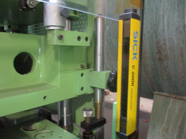 30 Ton, Hudson #NF-500CL, precision sheet hydraulic die cutting press - Image 8