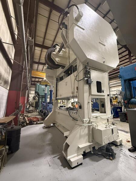 300 Ton, Eagle #SC2-300-108-48, straight side double crank mechanical press, 12" stroke, 38" Shut Height, air - Image 10