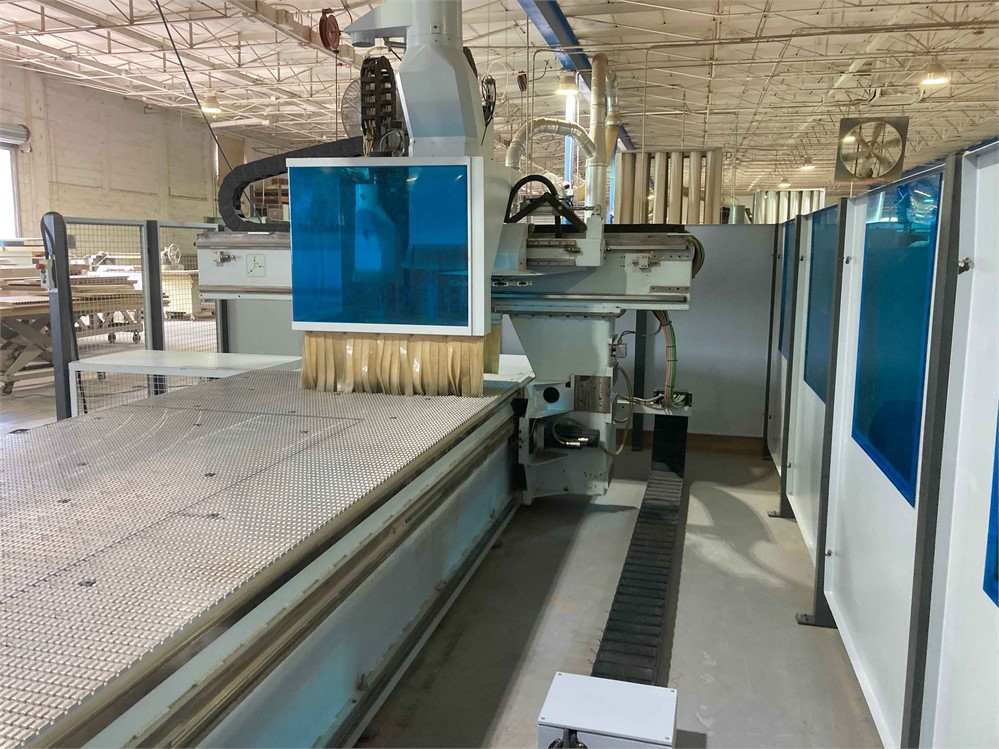 Homag #BOF-3111/37/15/R, CNC Router, 60" x 144" working area, Gridded, Pneumatic reference stops, Vacuum - Image 2