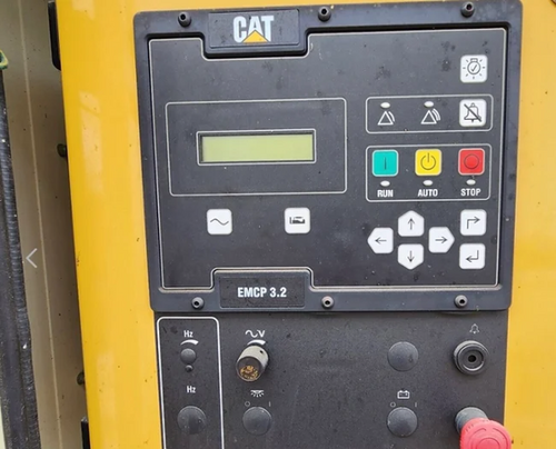 125 KW Caterpillar #D125-6, C6.6 Engine, EPA Tier 3, enclosed, 120/208 Volts, 200 hours, 2009 - Image 3