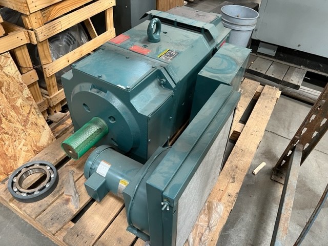 250 HP 1750/2000 RPM Baldor, Frame 4011ATZ, DPFV, new surplus, 500 VA, 300 VF - Image 1