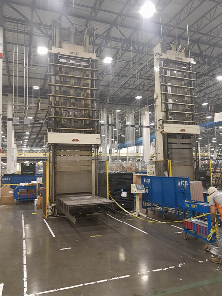 Oak #CSE-M590-950, vertical expander, 2004 - Image 2