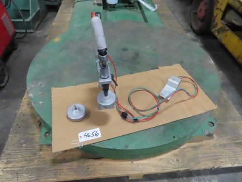 Accutek #BT, Pneumatic Chuck Capper, 75mm & 90 mm chucks, aluminum pneumatic foot pedal - Image 2