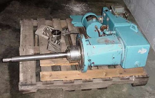 chemineer, Agitator Drive, 1.5 HP, 1200 RPM, 230/460 V., 26" long stainless steel shaft, 20" dia 3-blade - Image 2