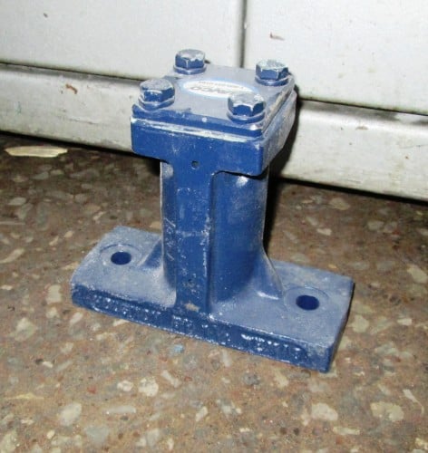 NAVCO #BH-1-1/4, Pneumatic Bin Hopper Vibrator, 1/16"-1/8" wall thick - Image 1
