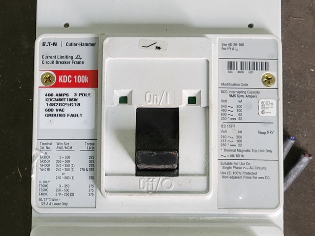 400 Amps, Eaton Cutler-Hammer, KDC3400T106W, 3 pole electronic circuit breaker - Image 2