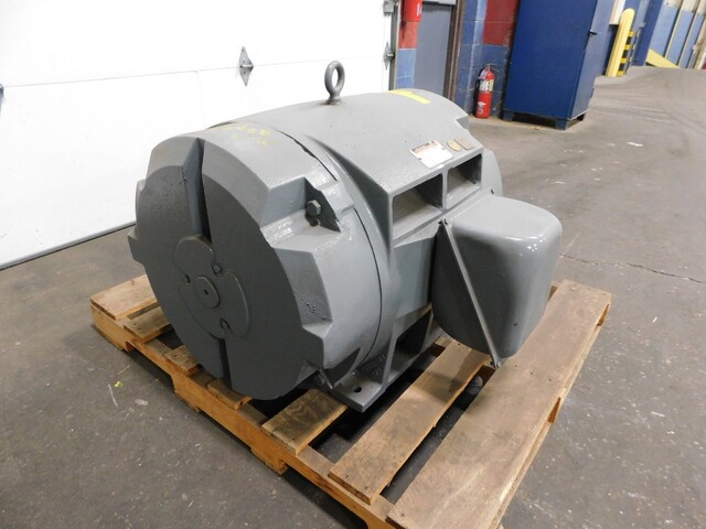 125 HP 1180 RPM Reliance Duty Master Allis-Chalmers motor, Frame 445T, 460 Volts, rebuilt - Image 2