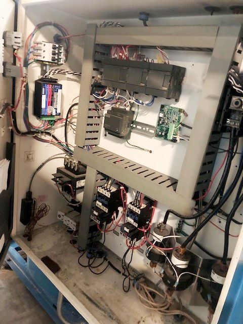 Novatec desiccant dryer with touch screen control, includes (2) approx 1000 lb. hoppers w/receivers - Image 5