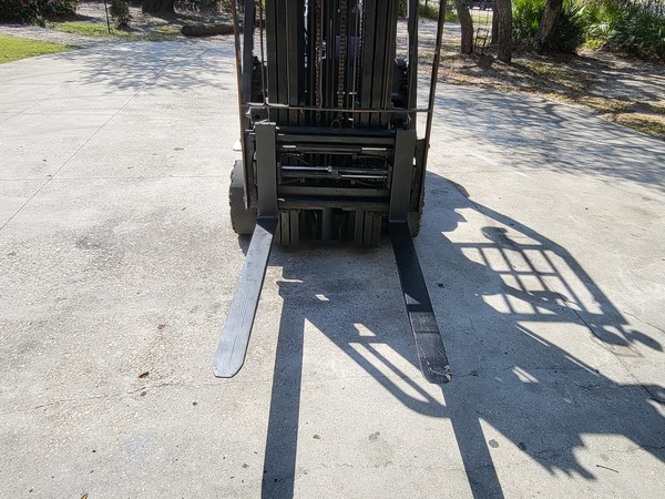 4060 lb. Nissan #MAP1F2A25LV, Forklift,Cushion Tires, LP Powered, Side Shift, 3 Stage Mast - Image 10