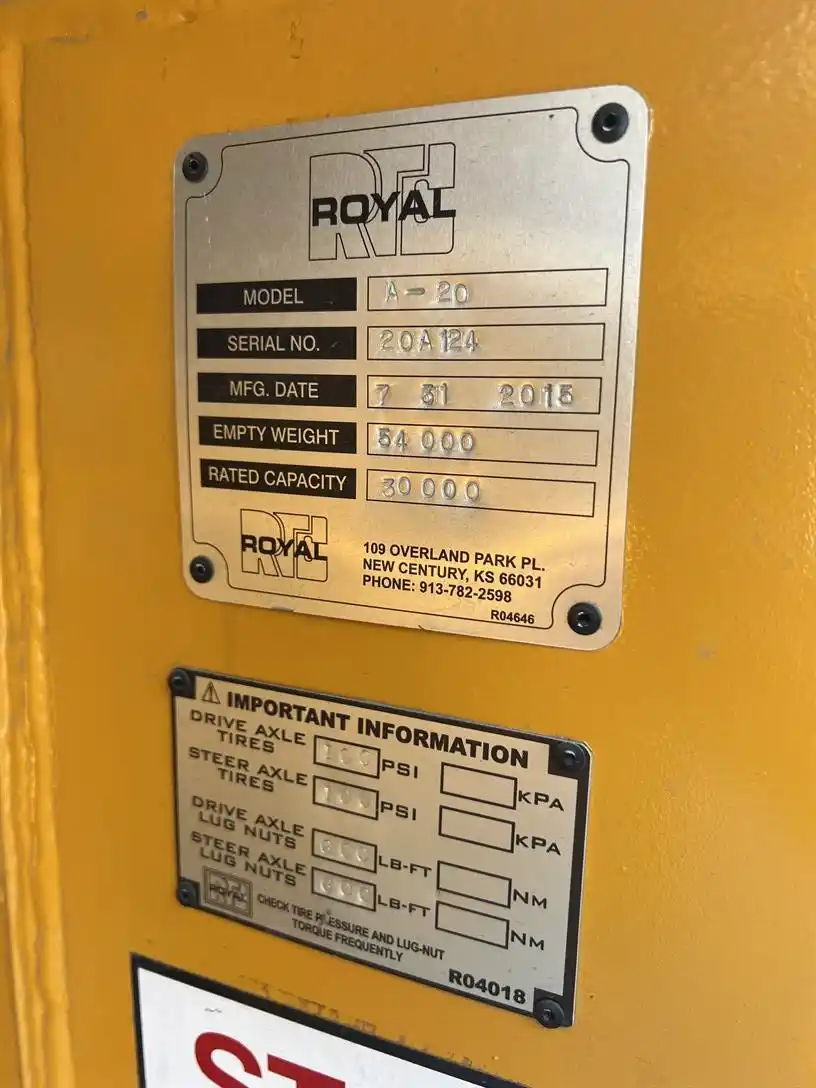 Royal #A-20 Haul Master crubicle hauler, 30000 lb. capacity, Cummins 6 cylinder diesel engine, 2015, S43800 - Image 10