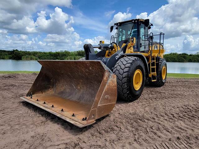 John Deere #744L, Wheel Loader, very low hour, 2021 - Image 6