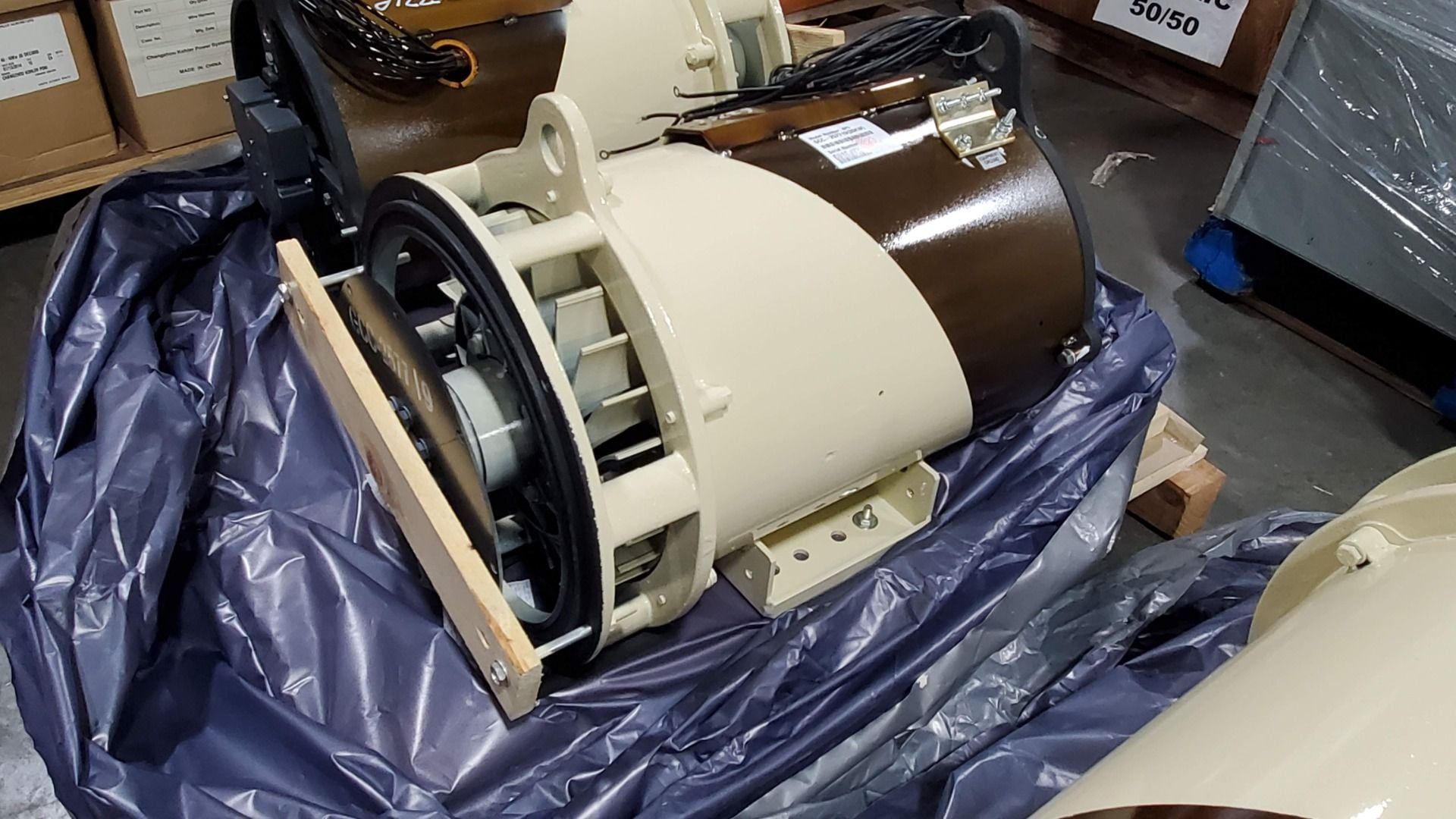 30 KW, 1800 RPM, Kohler #GCC-257719, generator end, 12 lead, 120/208/240/416/480 Volts, new surplus, 2018 (30 - Image 9