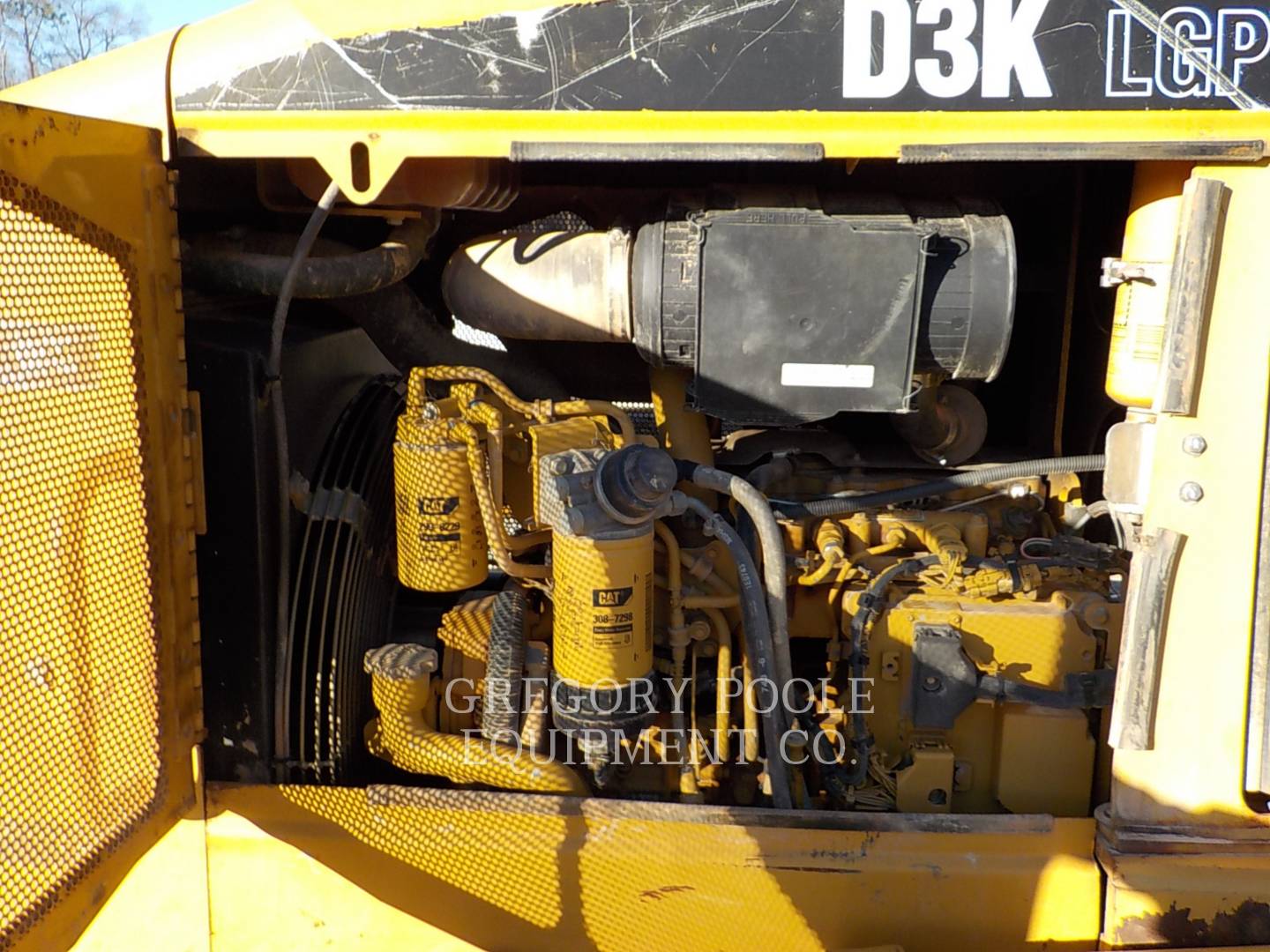 Caterpillar D3KLGP, Crawler Dozer, 2595 hours, S/N: LLL00989C, 2011 - Image 5