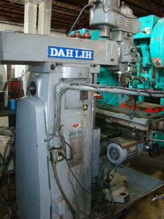 Dah Lih #GH2200, Horizontal And Vertical Milling Machine, 51.2" x11" table, 1988 - Image 3