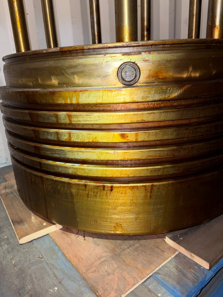 Sulzer #RND90M, piston crown, bore cooled, refurbished - Image 2