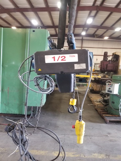 .5 Ton, Donati DMK #214D, electric chain hoist, 16-4.8 FPM, pendant Control, chain bucket - Image 4