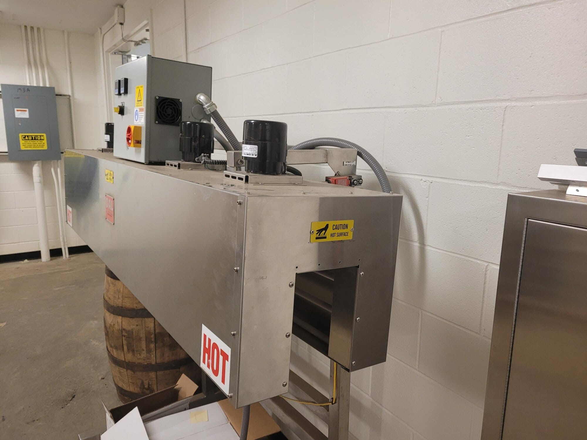 OAL #RE-6/9/72-6L, Firo Shrink Sleeve Heat Tunnel, 480 volt, 3 phase, 18.0 kw, stainless steel, 2016 - Image 6