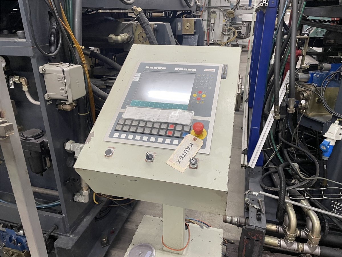 Kautex #KCC2Q-D, extrusion blowmolding, 29" x 18" mold, Beckhoff controller, 2007 - Image 2