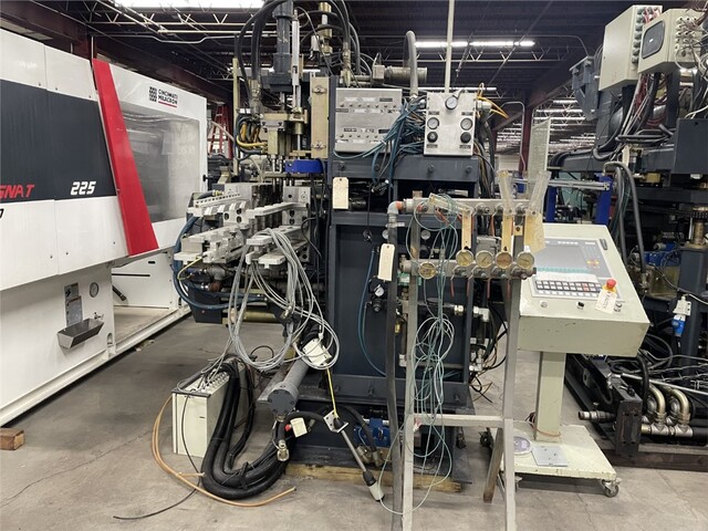Kautex #KCC2Q-D, extrusion blowmolding, 29" x 18" mold, Beckhoff controller, 2007 - Image 5