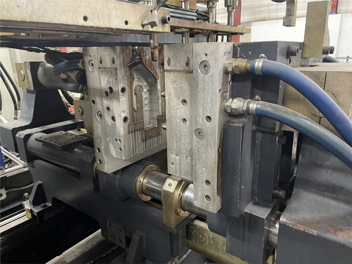 Kautex #KCC2Q-D, extrusion blowmolding, 29" x 18" mold, Beckhoff controller, 2007 - Image 7