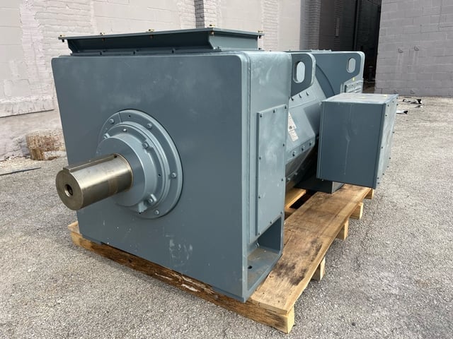 800 HP 400 RPM Nidec, Frame 500, DPFVBB, 500 VA, 288.23 VF, New Surplus - Image 1