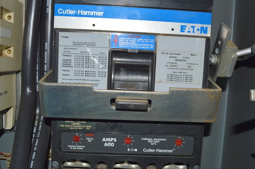 300 HP Cutler-Hammer, solid state redu, 600 amps - Image 3