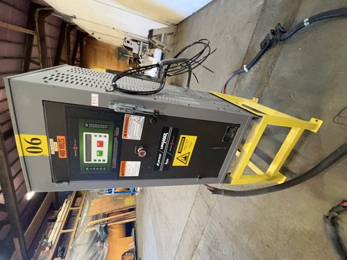 Aker Wade #Unimax-40, battery chargers, 2006, 2008 (4 available) - Image 1