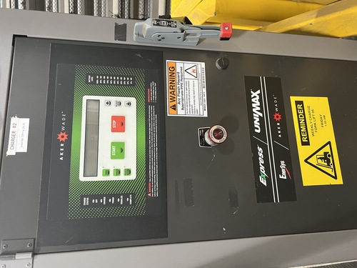 Aker Wade #Unimax-40, battery chargers, 2006, 2008 (4 available) - Image 3