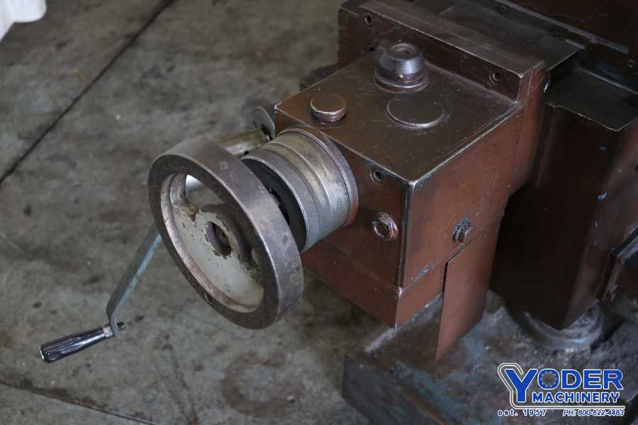 Induma #4SA, ram type vertical mill, 11" x58" table, 4 HP, #30 taper, #73329 - Image 5