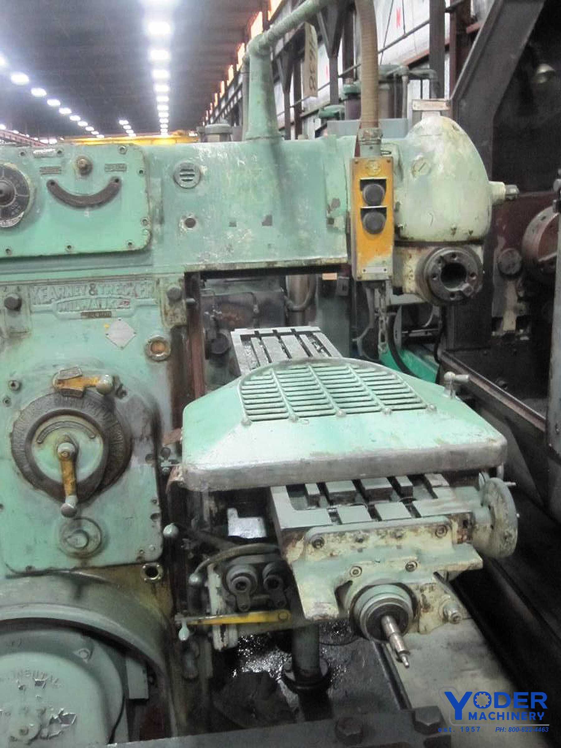 Kearney & Trecker #3CSM, horizontal mill w/toolmakers overarm, 13.5" x64" table, 20 HP, #4638 - Image 3