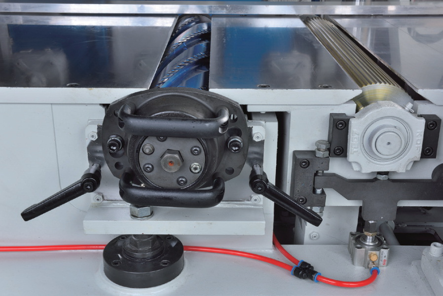 25.5" x 3/4" Cam-Wood #P-25-V4-C2X, 4-Sided Planer, 16" H, 1/4" cut depth, 65 FPM, 70" min L feed-thru, 40" - Image 2