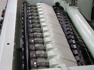 26" x 11-3/4" Cantek #CM626, Helical Head Planer, 0.31" cut depth, 35" x 27" table, 70 FPM, 20 HP, 5000 RPM - Image 5