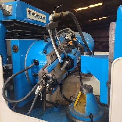 Vanguard #YB3120K, vertical automatic gear hobber, 200mm max diameter, 7.67" cutter slide, 5" max hob - Image 7