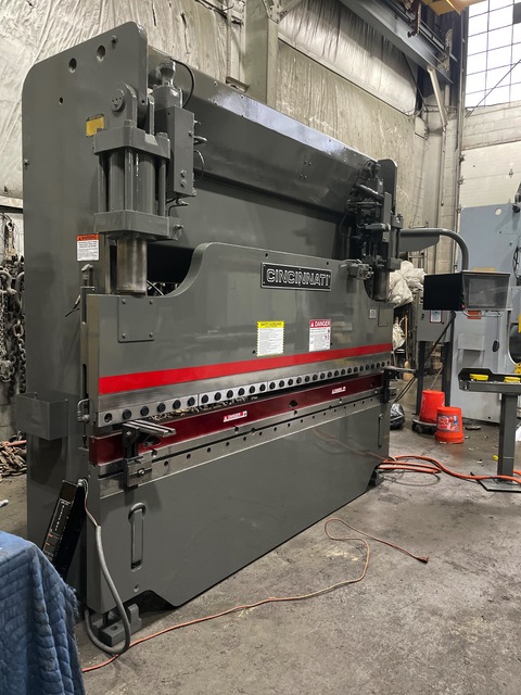 90 Ton, Cincinnati #90AF8, CNC Autoform hydraulic press brake, 10' overall, 102-1/2" between housing, 25 HP - Image 1