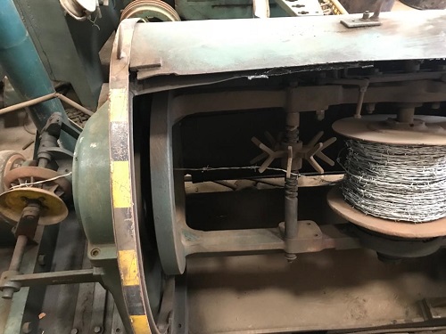 Wafios #STDH, barbed wire machine,.06"-.126" dia of line wires,.055"-.098" dia of barbed wires - Image 5