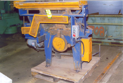 Liberty wire hanger making machine, .092" gauge, 16" hanger size, 30-35 PPM, hopper feed - Image 1