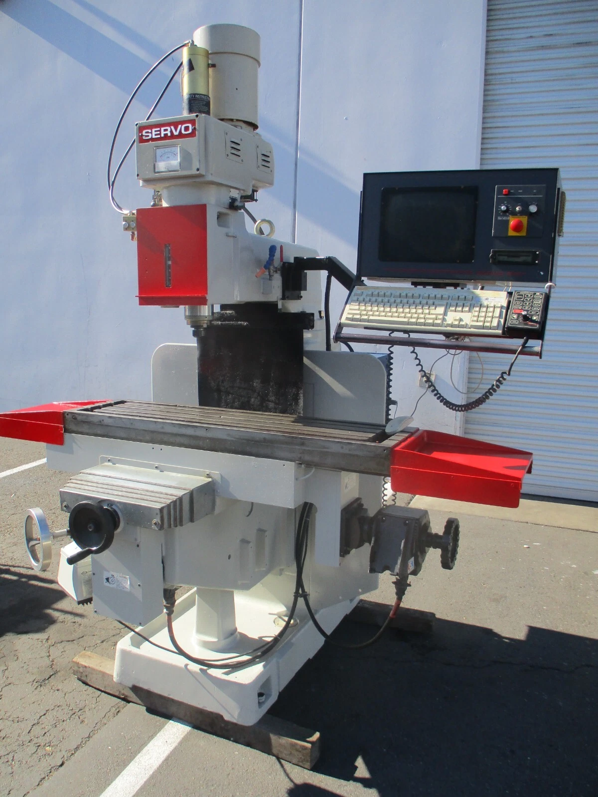 Servo #S-AM3, 3 Axis knee mill - Image 3